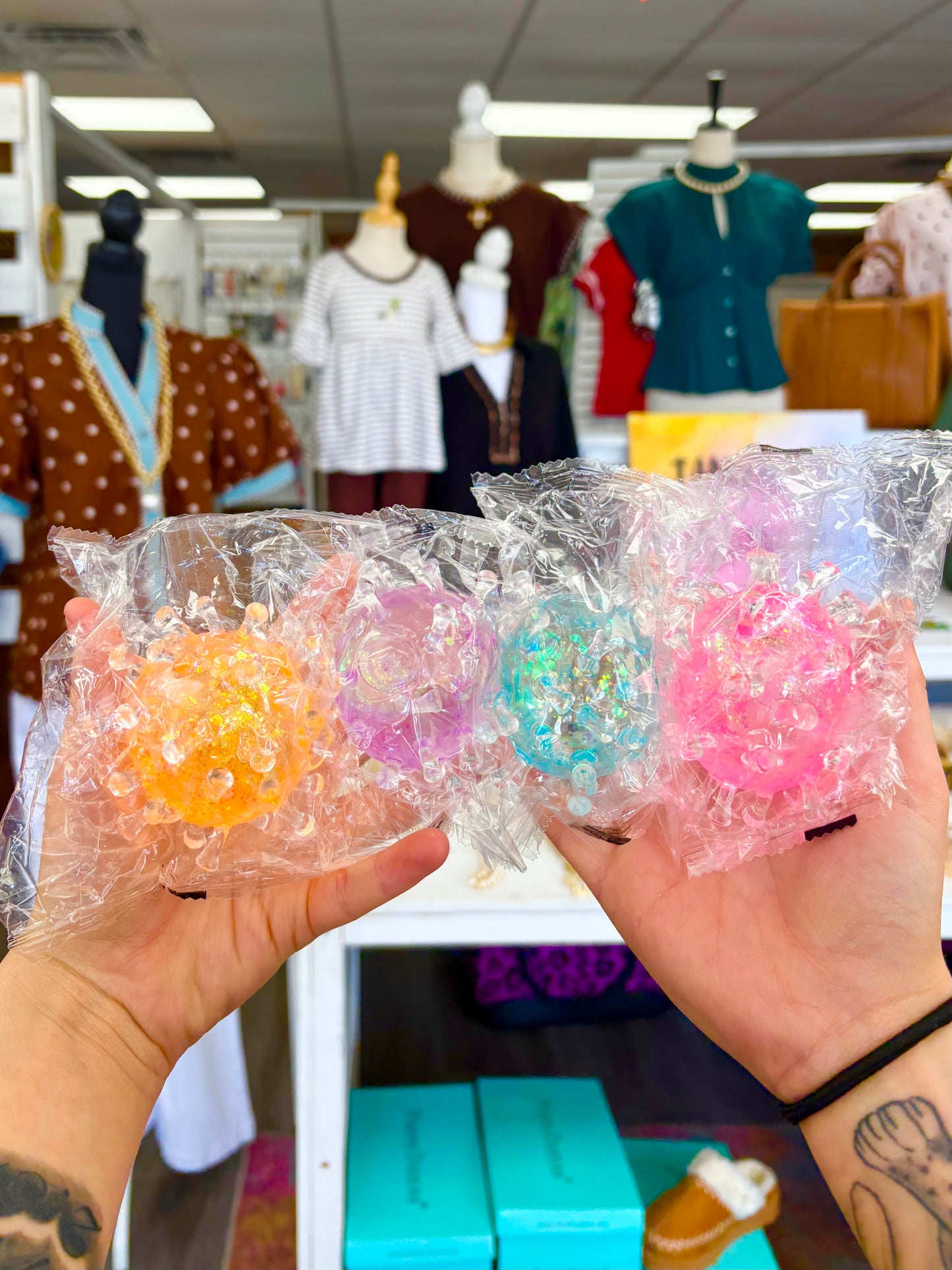 KK Glitter Sugar Atom Ball Squishy