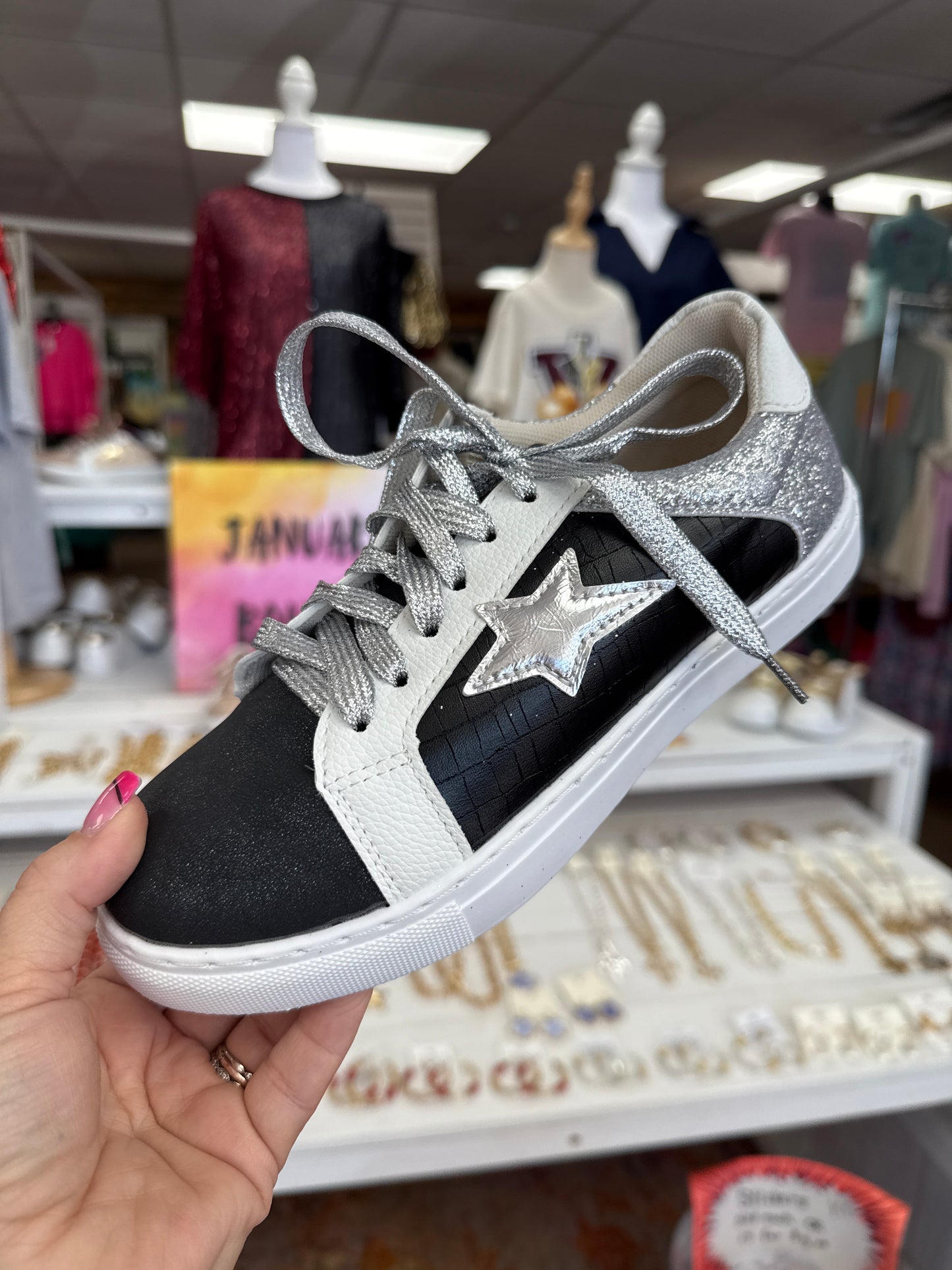 Women’s Black & Silver Tennis Shoes