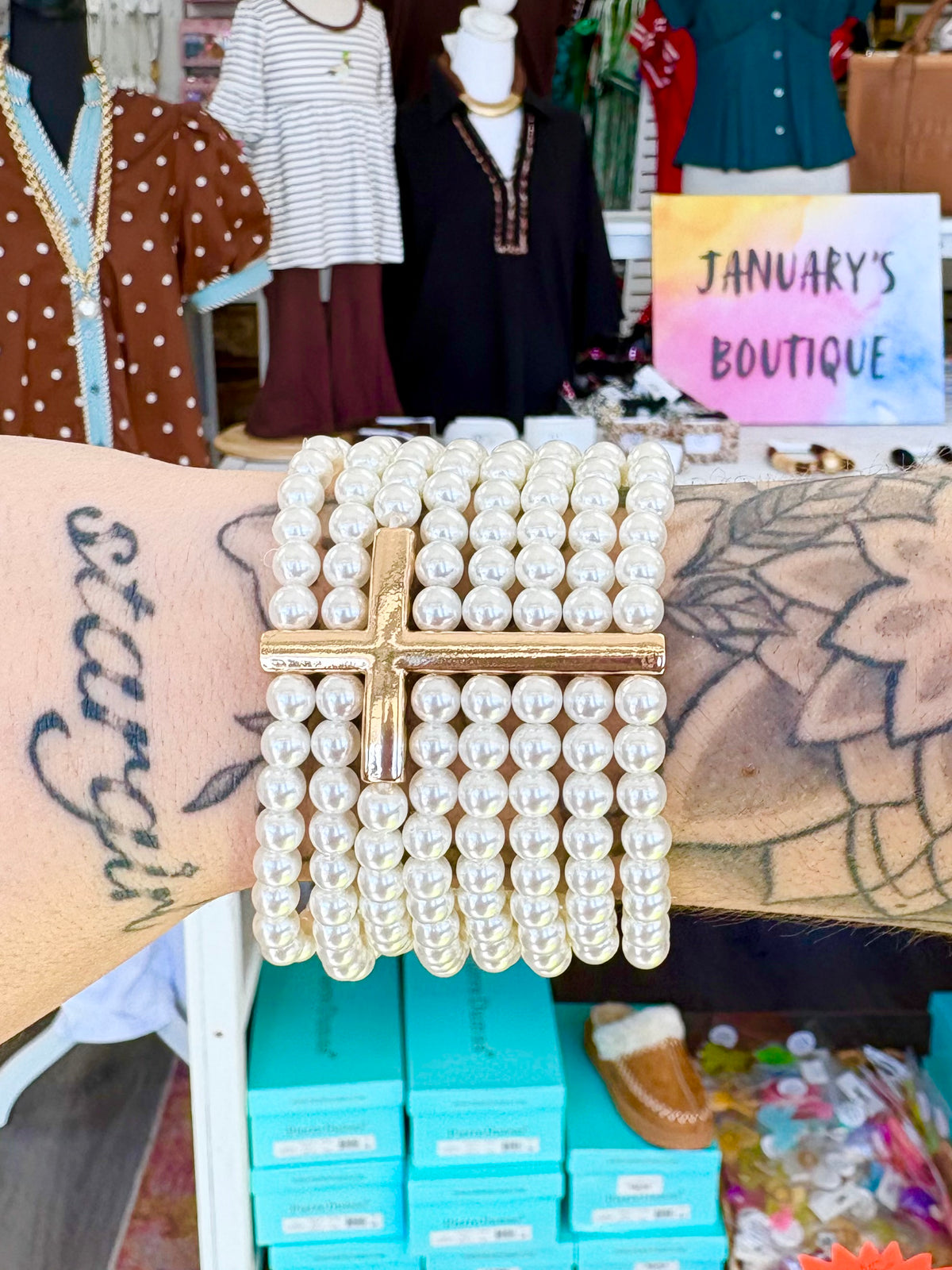 KK Pearl Cross Cuff