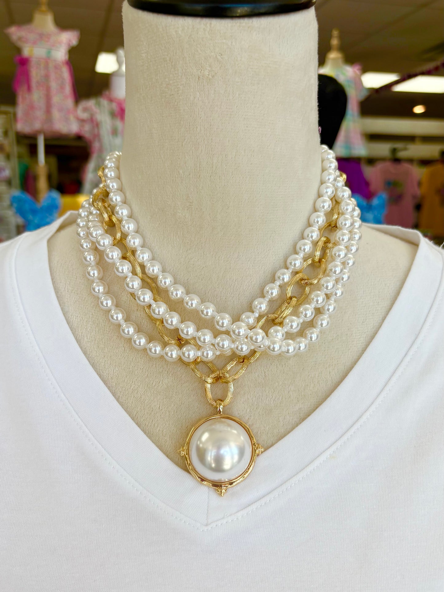 KK Dome Pearl & 4 Layered Pearl Necklace