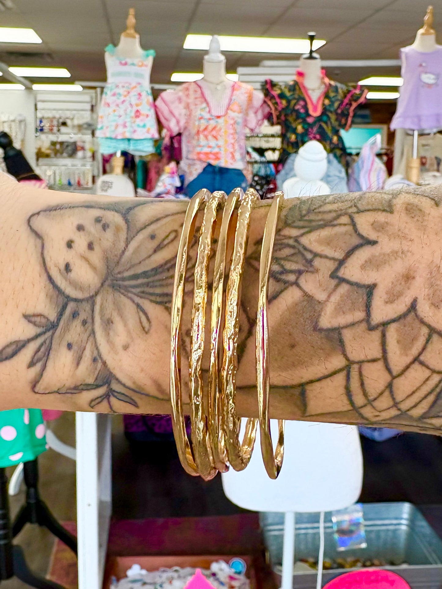 KK Shiny Gold Hammered Bangle Set