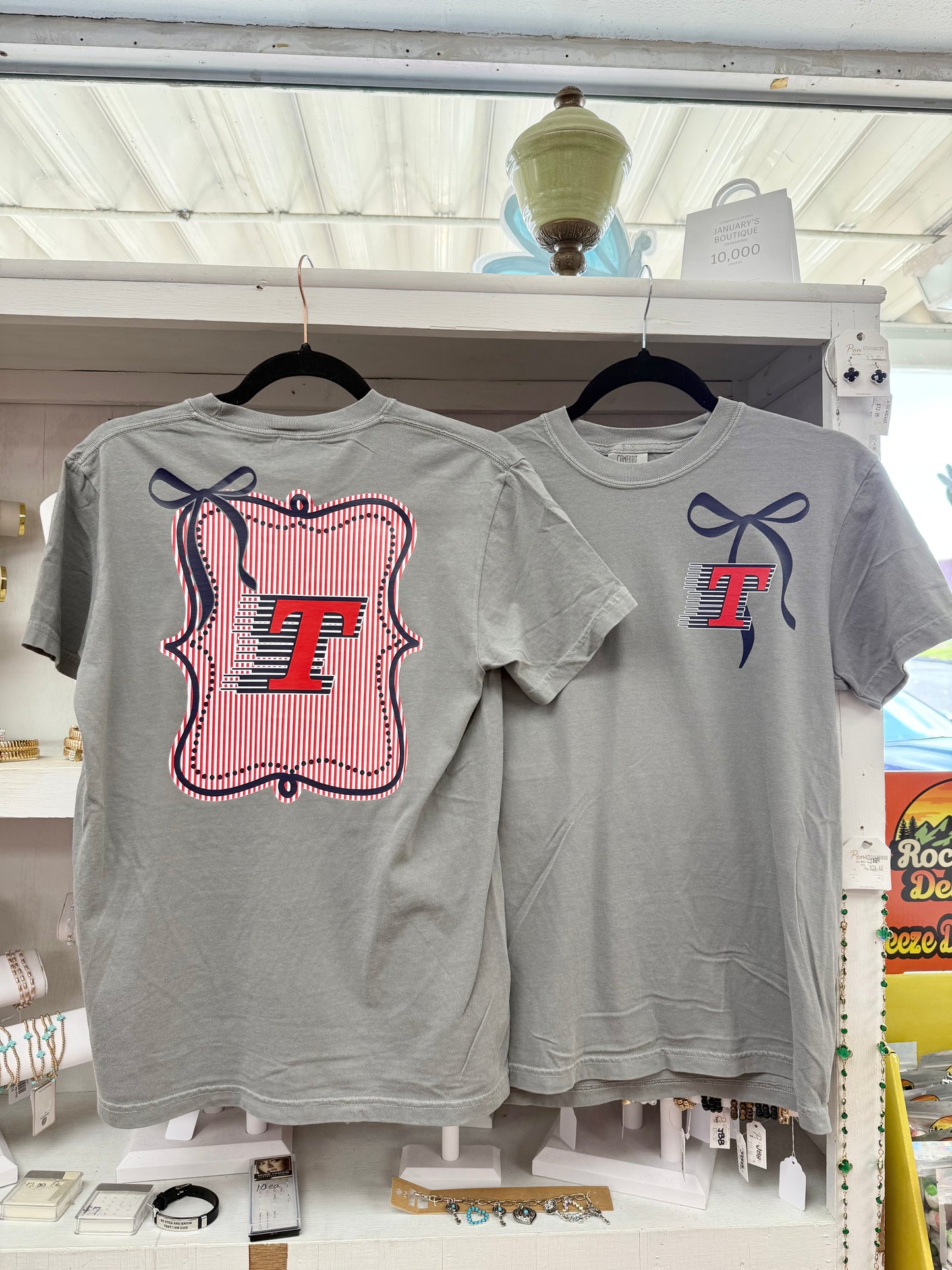 Women’s Toombs Preppy Bow T-shirt