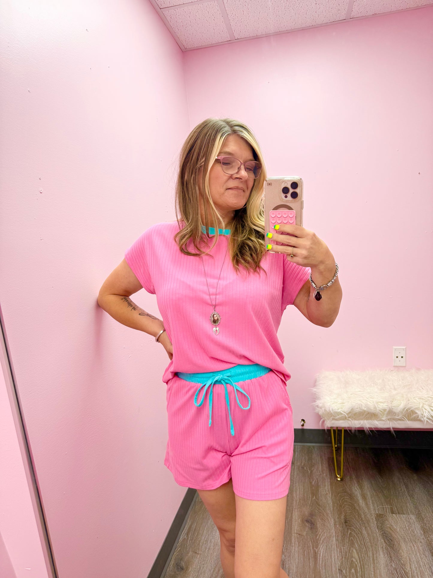 Women’s Ribbed Pink & Aqua Shorts Set