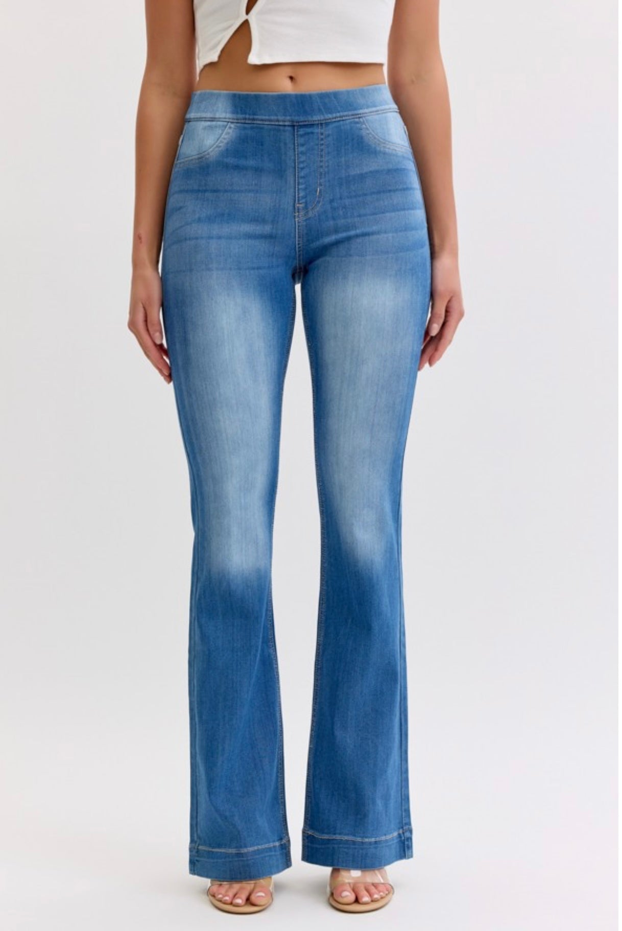 Women’s Cello Medium Wash Flared Jegging 30 inch