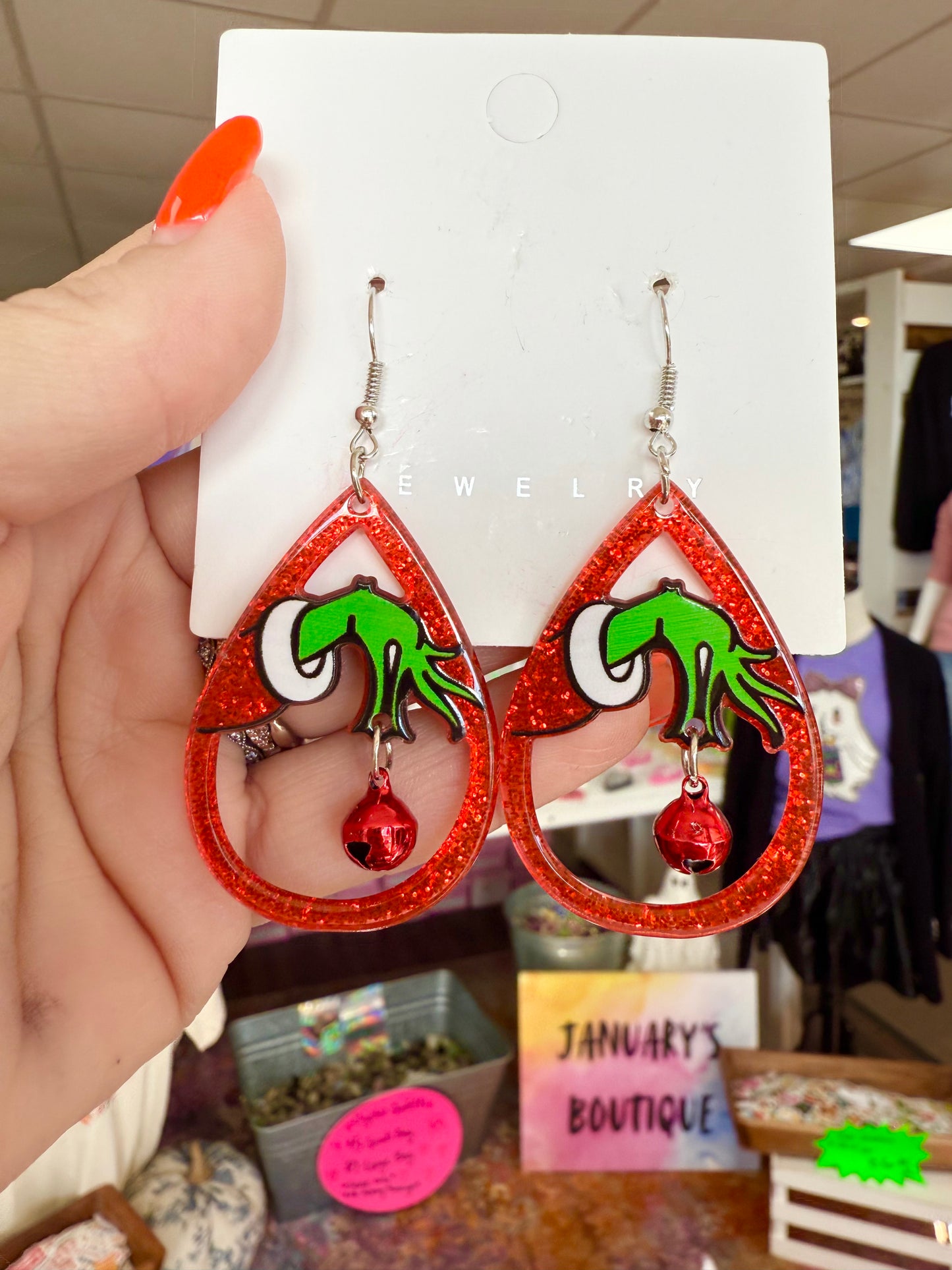 Grin*h Hand Earrings