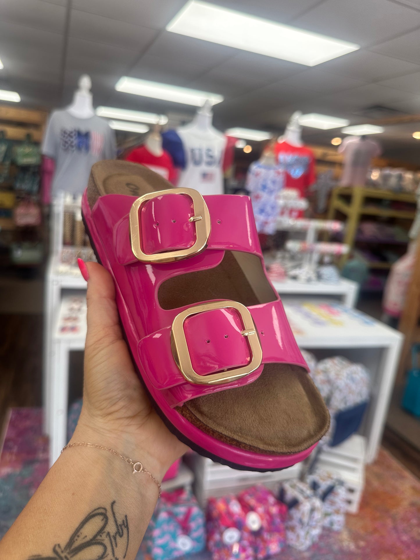 Women’s Outwoods Fuchsia Slides