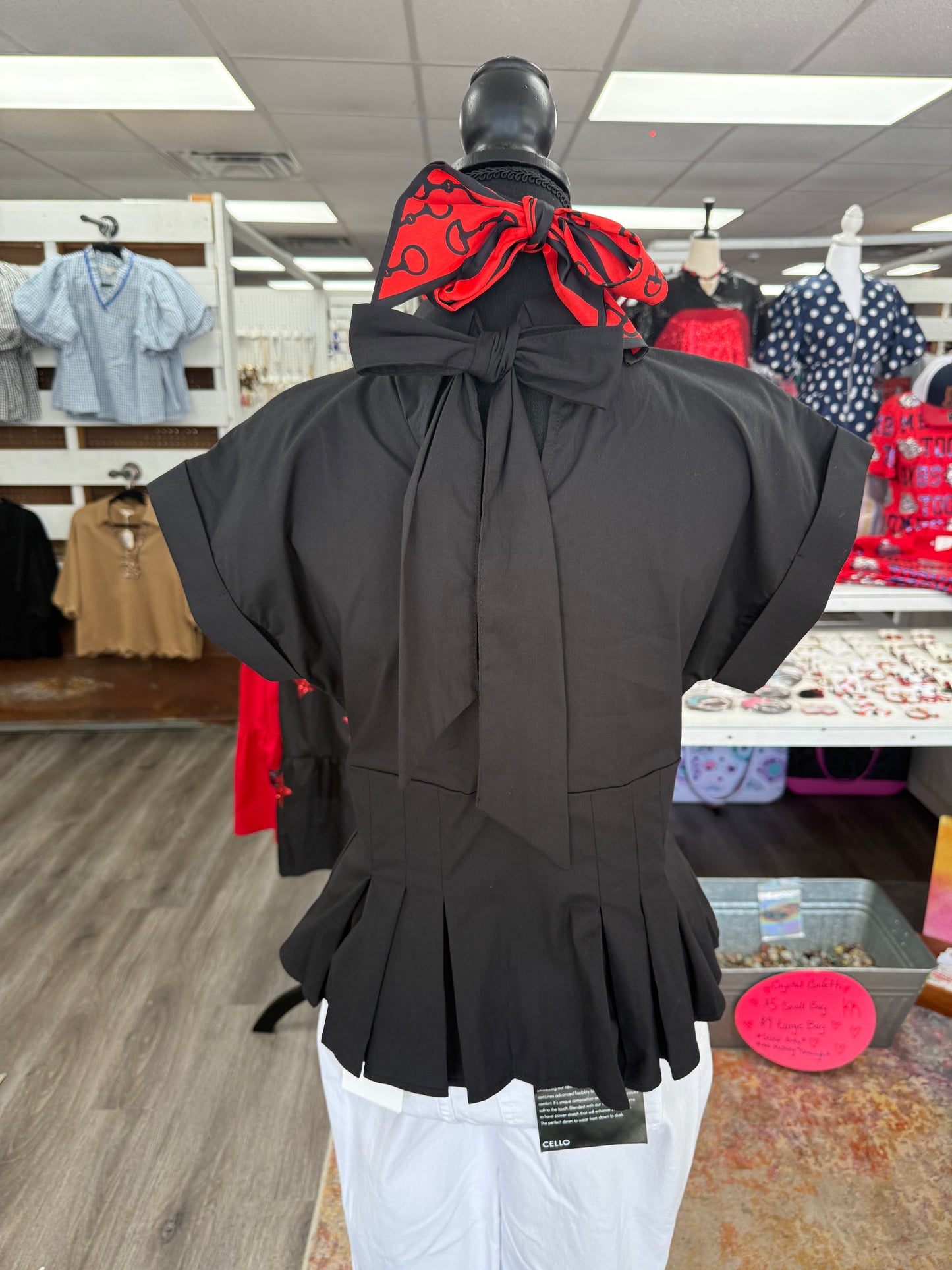 Women’s Solid Black Entró Top With Tie Neck