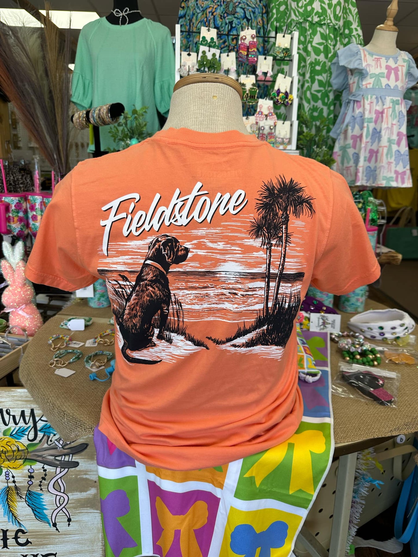 Men's Fieldstone Lab On Beach T-shirt