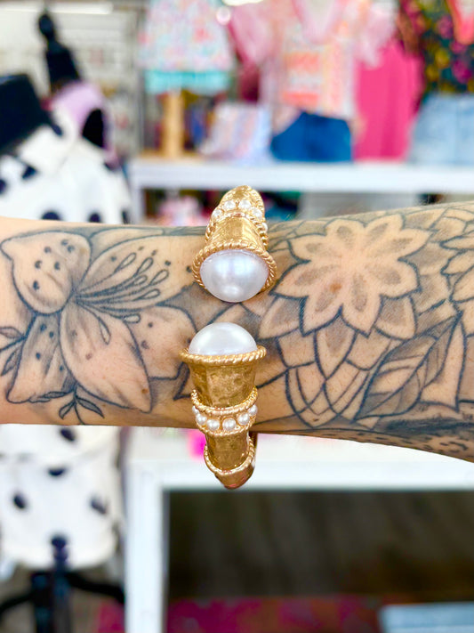 KK Matte Gold Pearl Detail Bangle