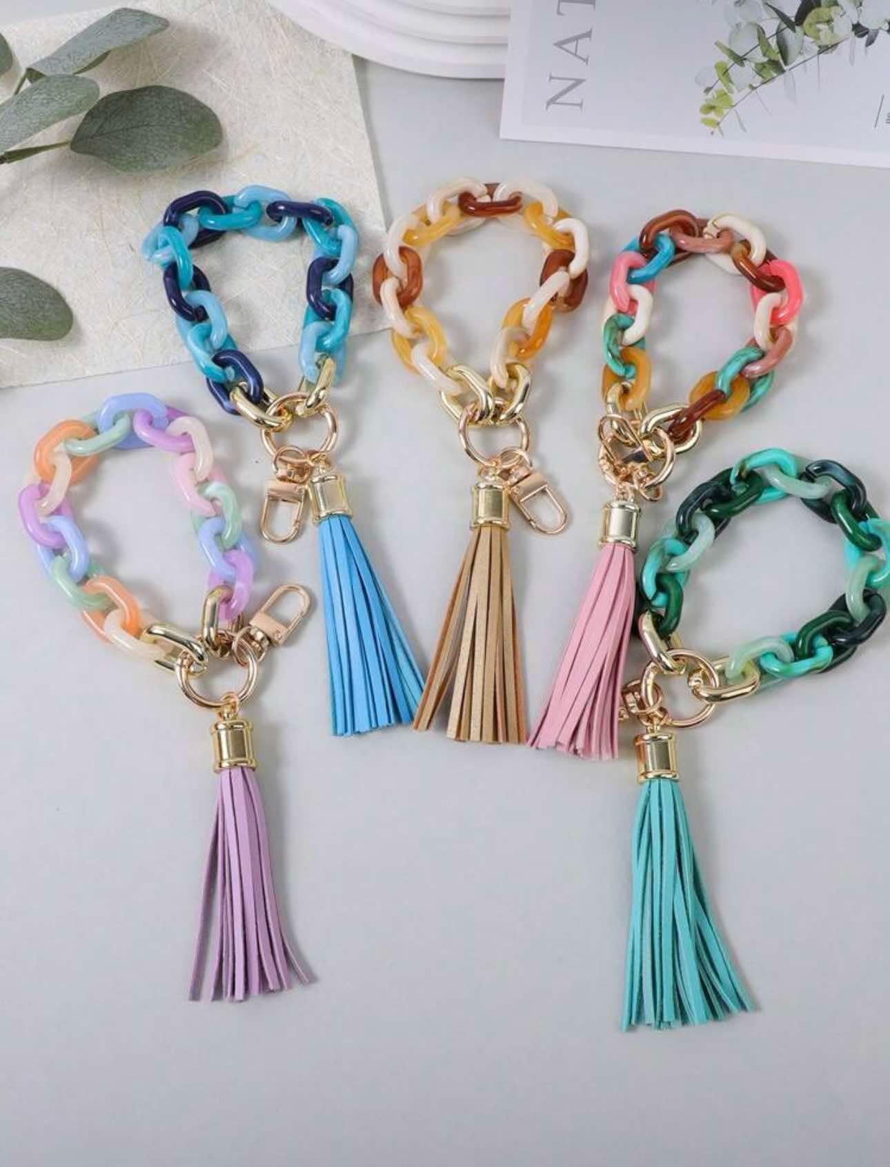 KK Chunky Chain Tassel Wristlet