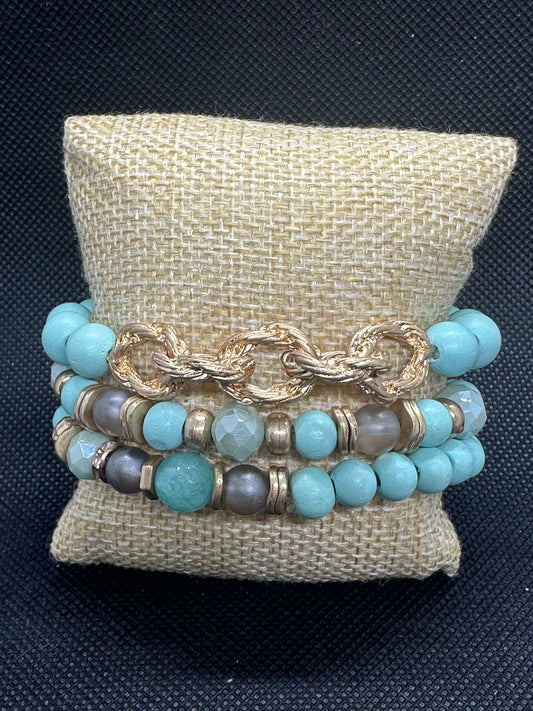 Teal Beaded Bracelet With Gold Chain