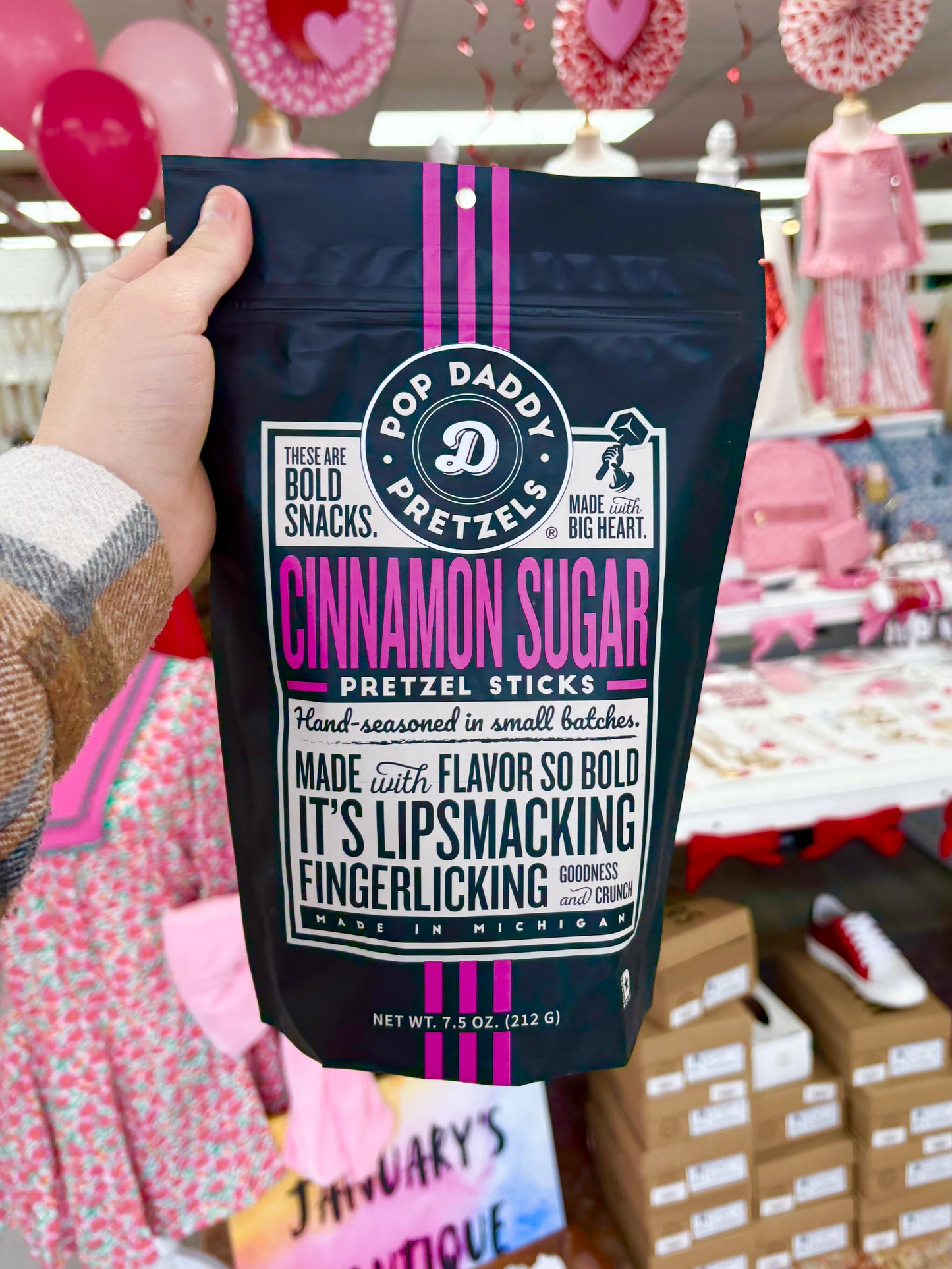 KK Pop Daddy - Cinnamon Sugar Seasoned Pretzels 7.5oz