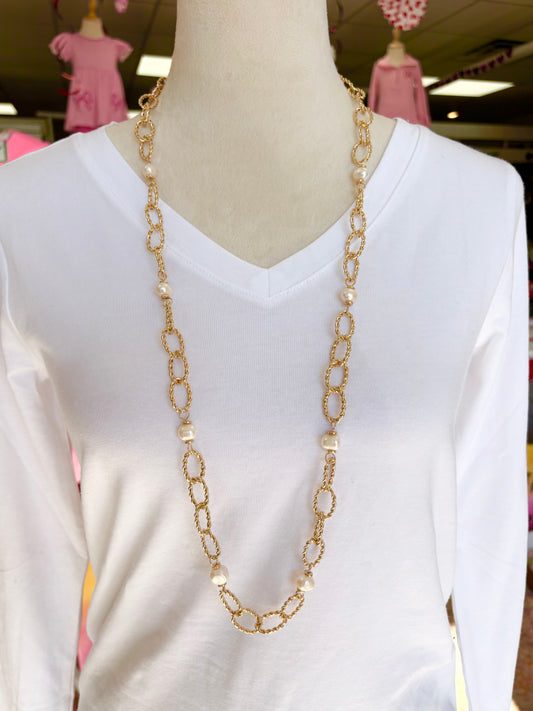 KK Twisted Link W/ Pearl Accent Necklace