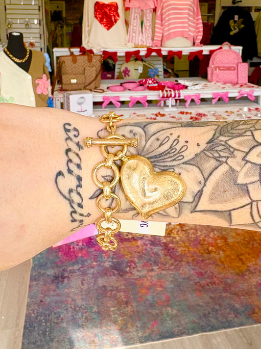 Toggle Clasp Chain Heart Bracelet