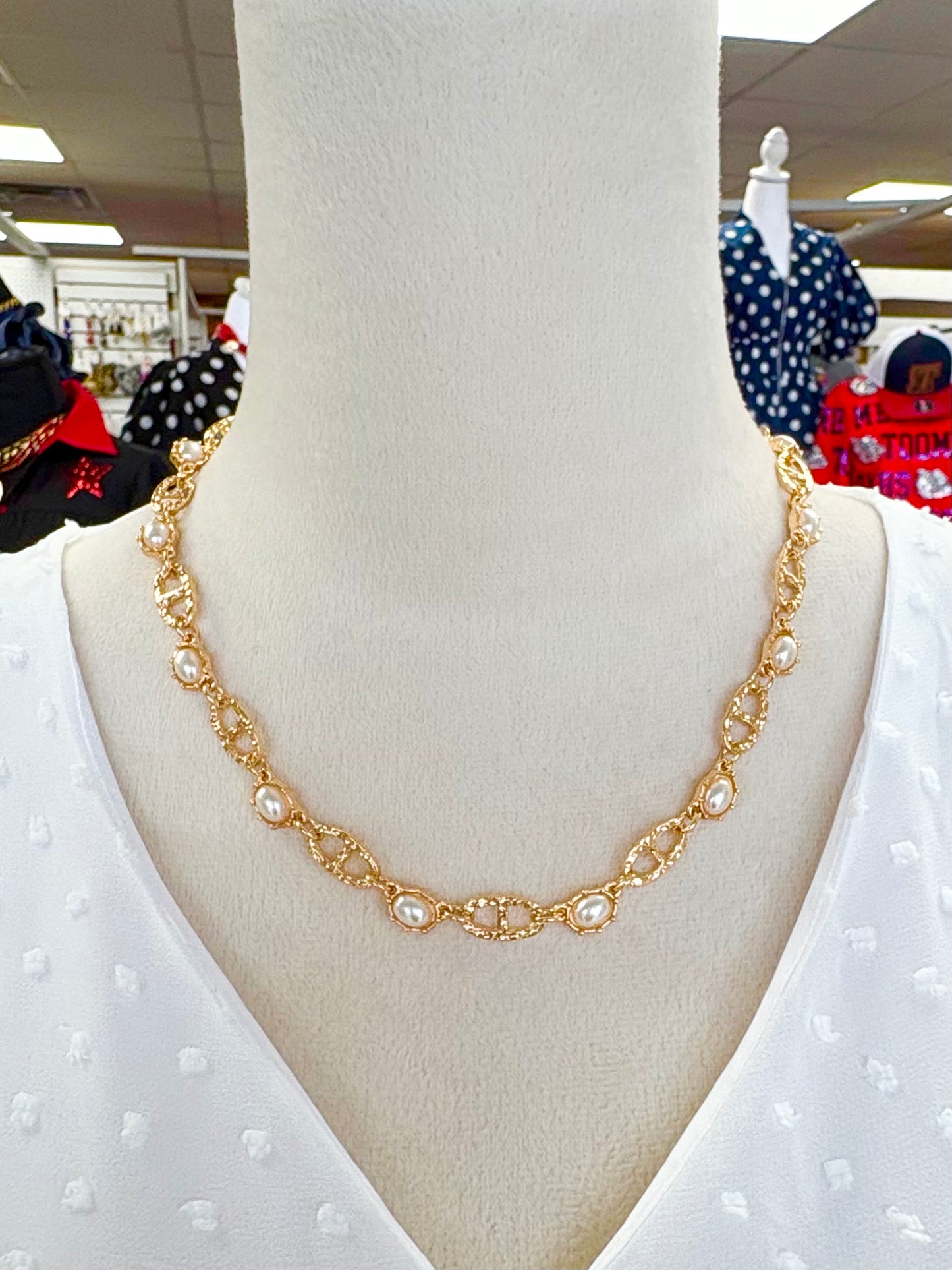 Matte Gold Oval Link Pearl Necklace