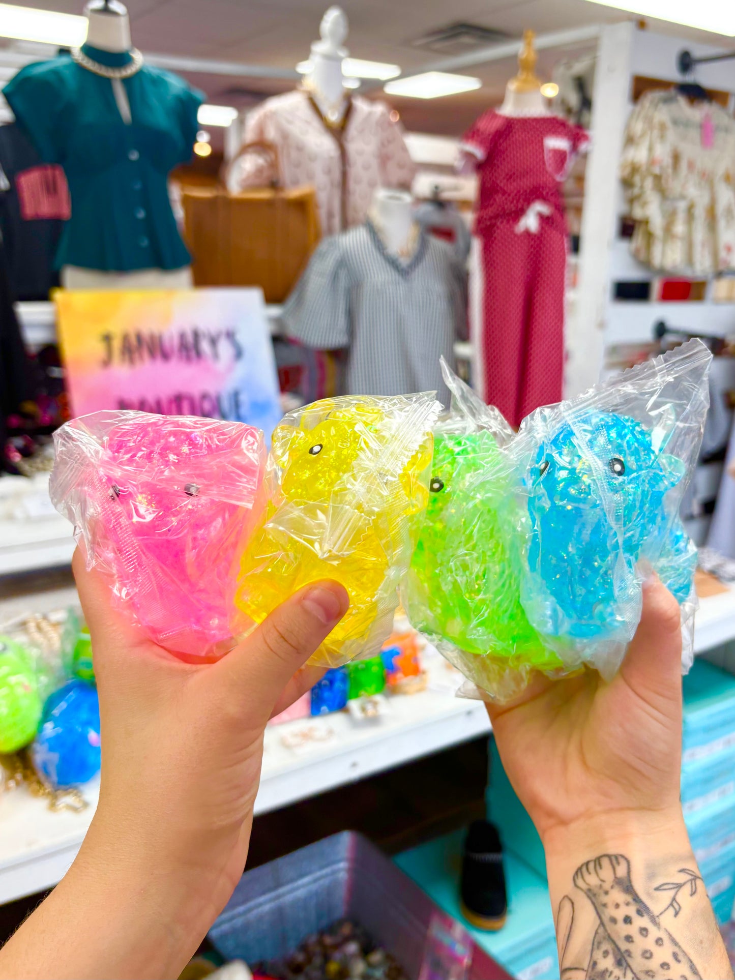 KK Neon Sugar Highland Cow Squishy
