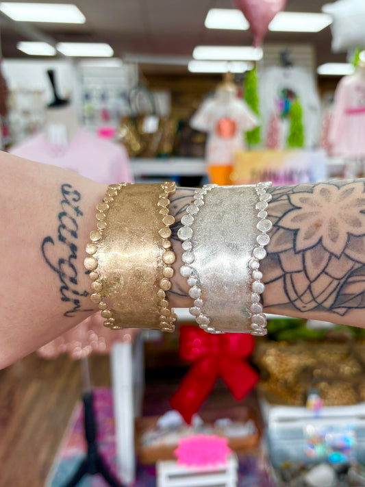 Matte Detailed Bangle