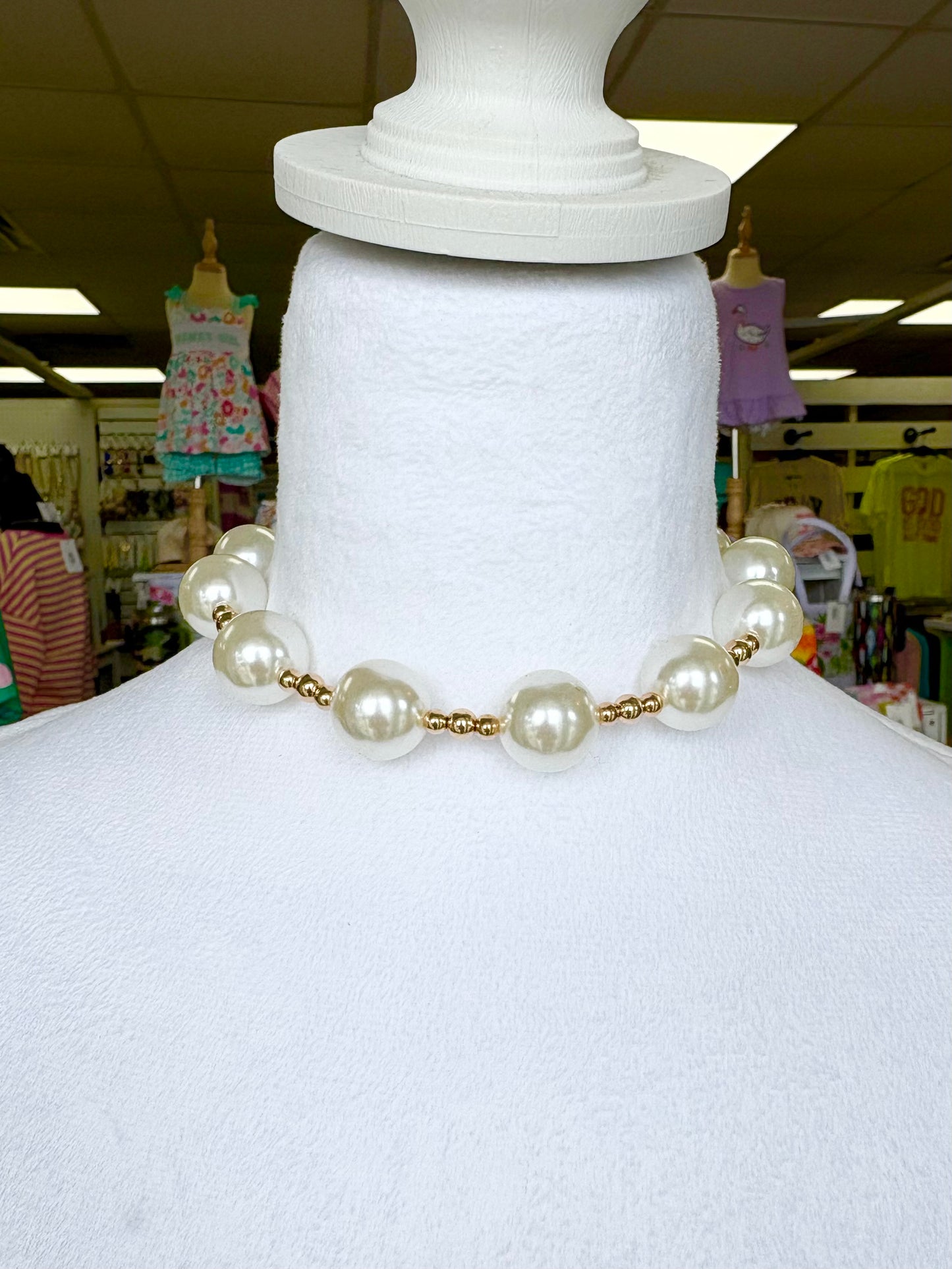 Small Gold Beaded Bulky Pearl Necklace