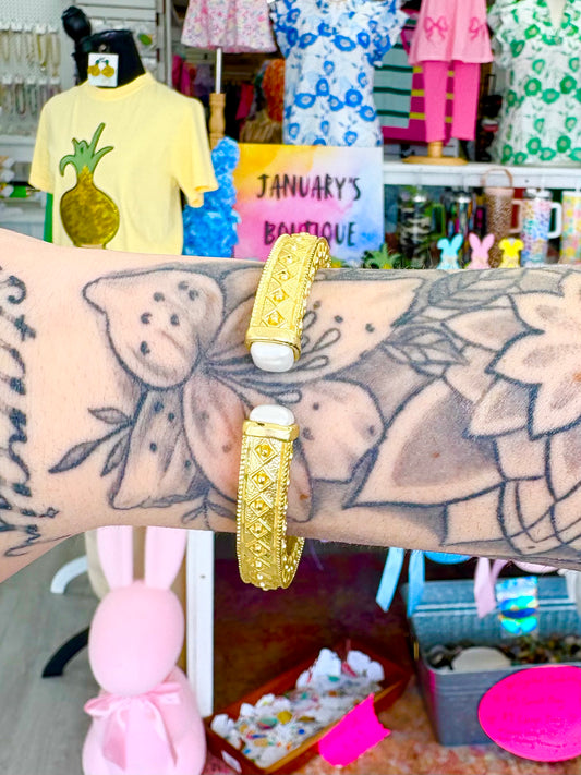 Matte Gold Detailed Pearl Bangle