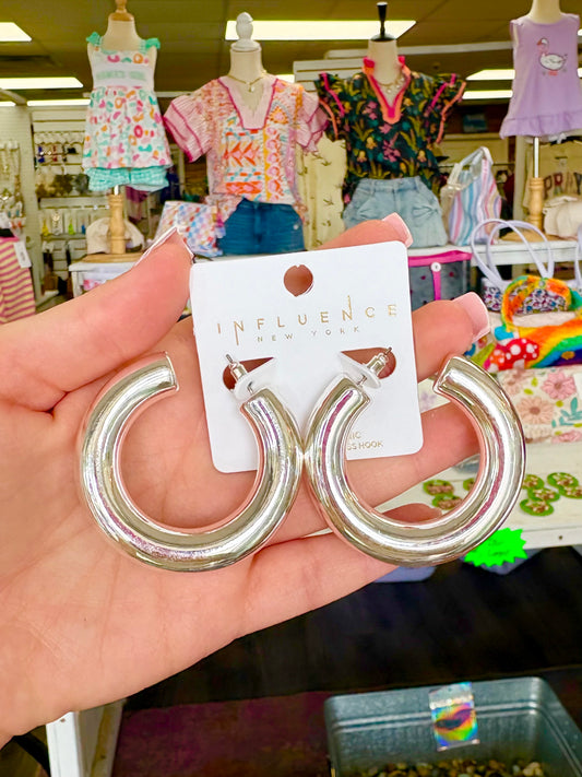 KK Bulky Shiny Silver Hoops