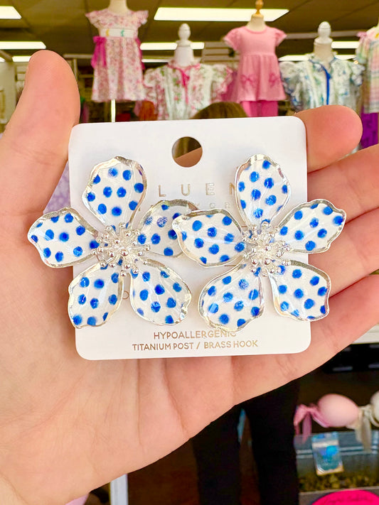 KK Blue Dot Flower W/ Silver Earrings