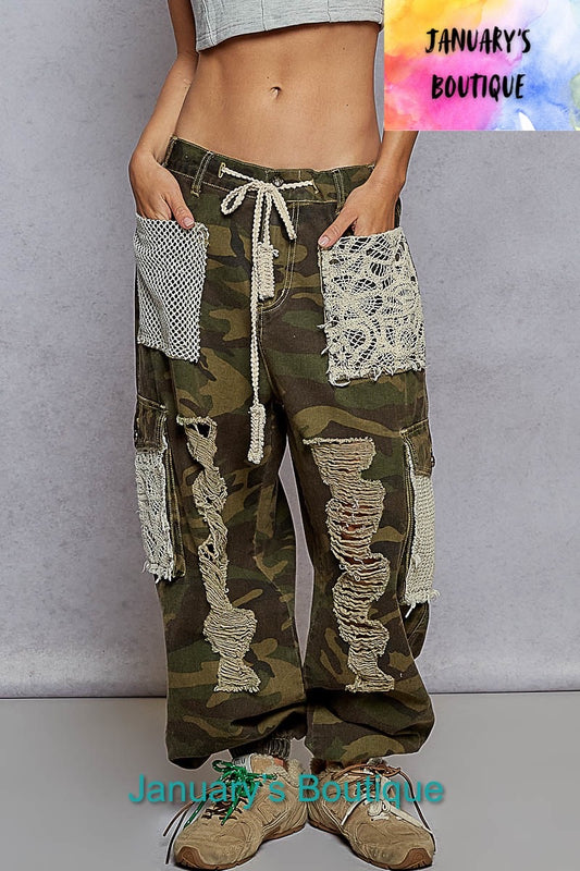 Women’s Camo & Lace Baggy Pants