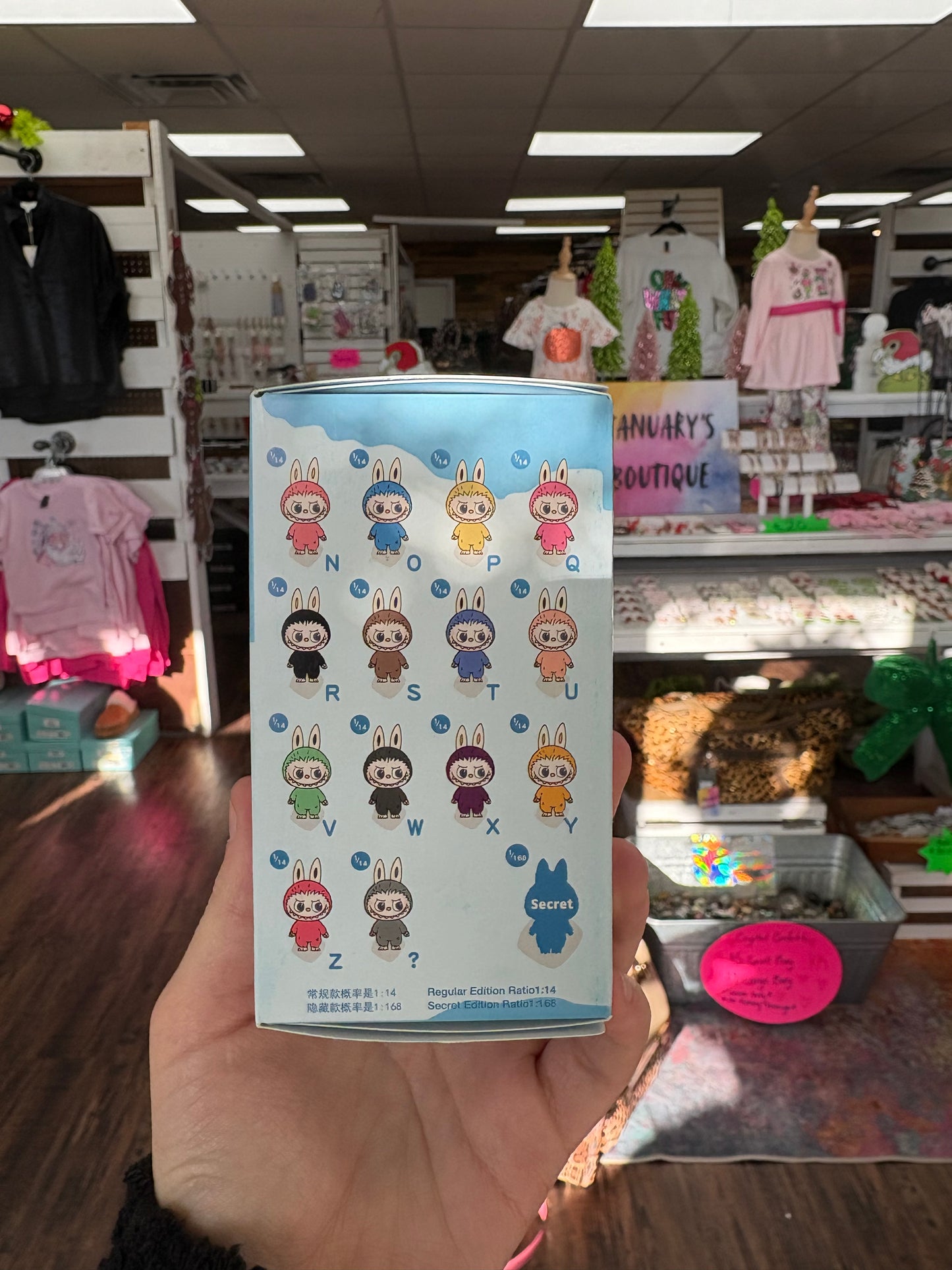 KK Pin For Love Labu*u Replica Keychain Blind Box