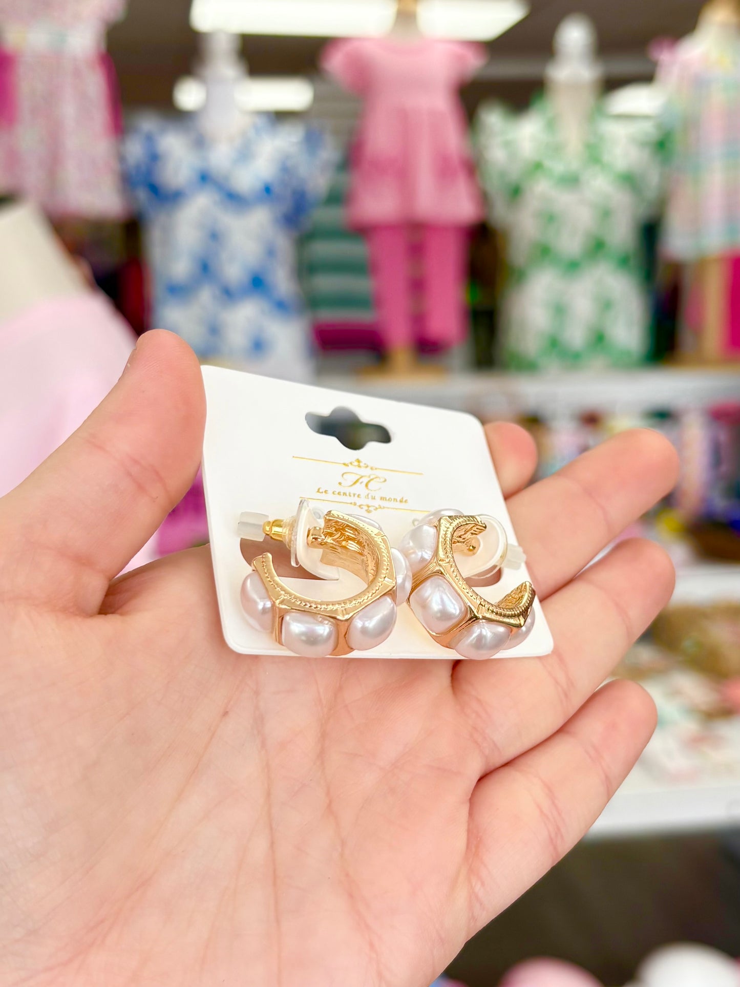 KK Shiny Gold Square Pearl Hoops