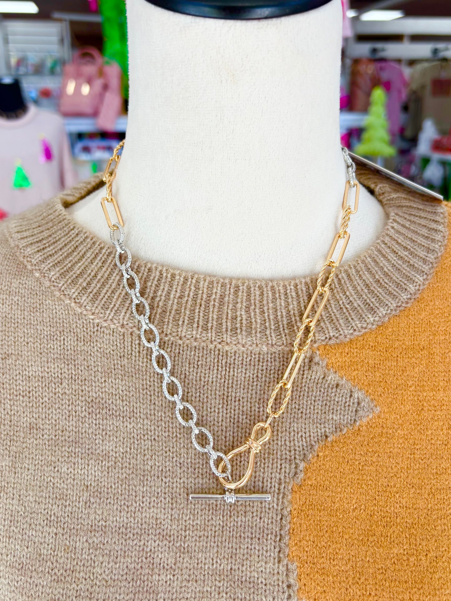 Two-Toned Chain Toggle Clasp Necklace