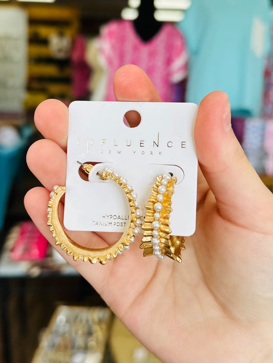 KK Small Detailed Gold/Pearl Hoops