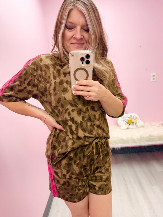 Women’s Leopard With Pink Stripes Shorts Set