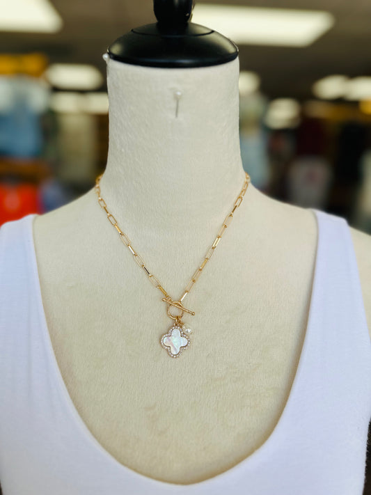 KK Shell Rhinestone/Pearl Clover Necklace