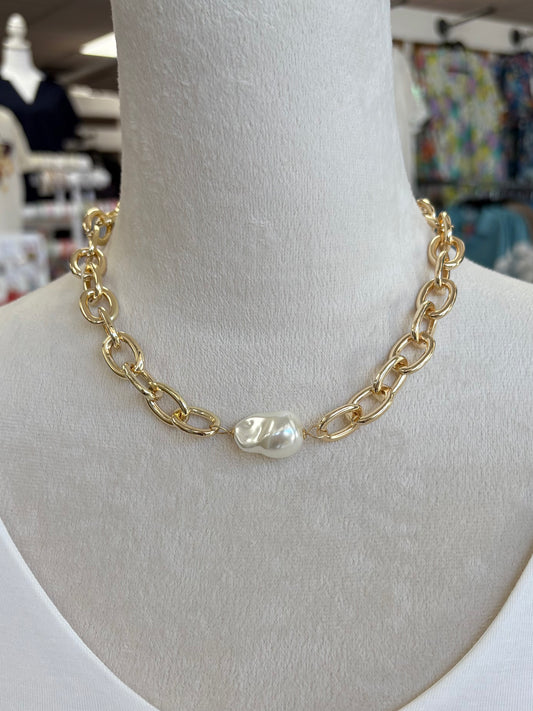 KK Chain With Pearl Necklace