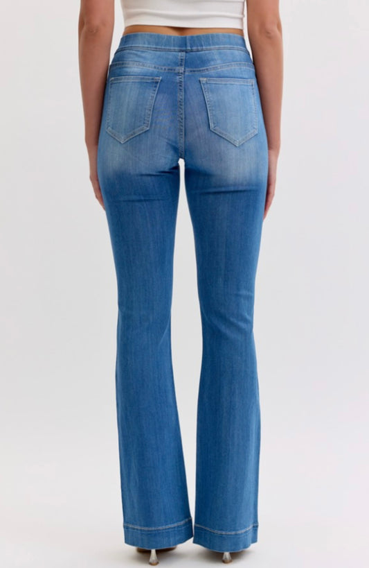 Women’s Cello Medium Wash Flared Jegging 30 inch