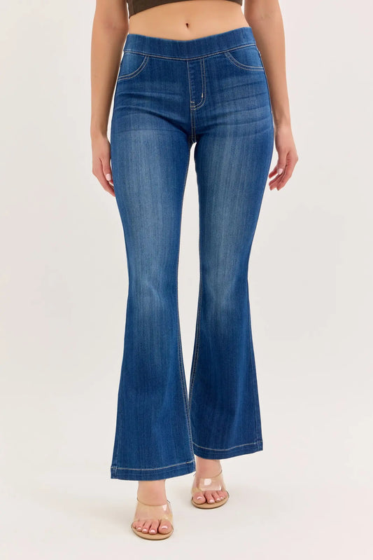 Women’s Cello Dark Denim 30” Pull On Jeans