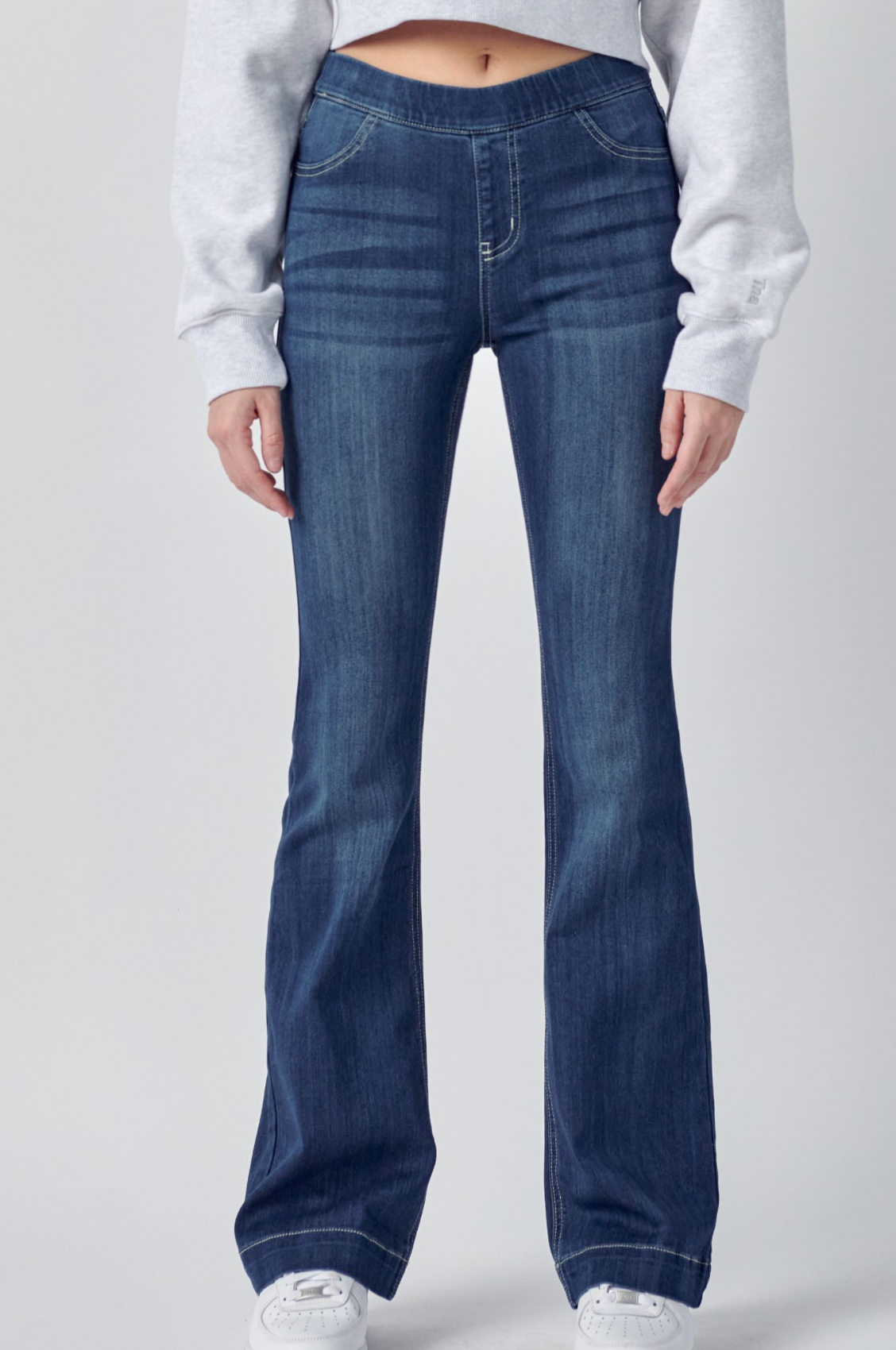 Women’s 30 Inseam Mid Rise Flare Jegging