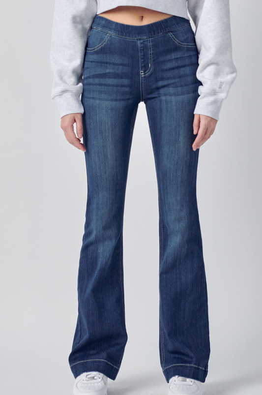 Women’s 30 Inseam Mid Rise Flare Jegging