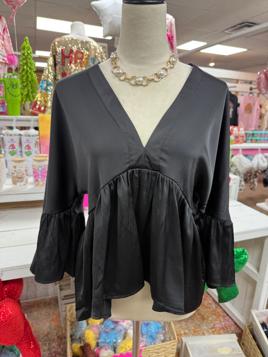 Women’s L/S Black V-neck Top