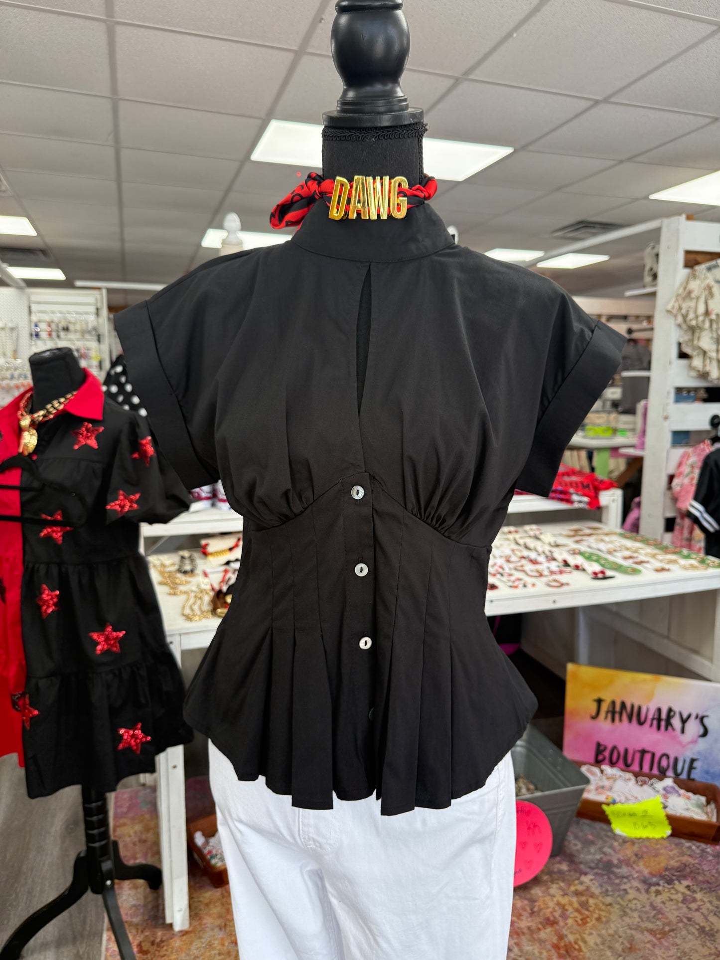 Women’s Solid Black Entró Top With Tie Neck